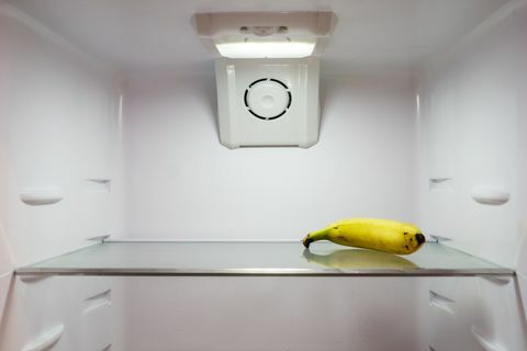 Близкия пресен банан в хладилник