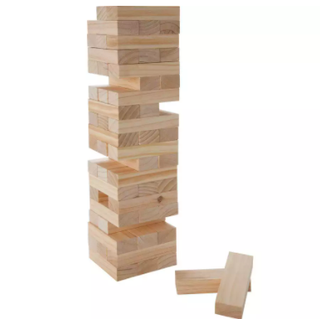 Игра за дървена кула за напрежение на открито