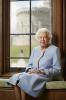 Нов портрет на кралица Елизабет празнува платинения юбилей на монарха