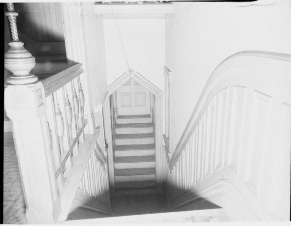 Стълбище в Mystery House Winchester