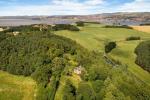 Това живописно имение на шотландски селски имот се продава само за 200 000 паунда