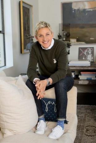 Ellen DeGeneres - ED, изработена от Royal Doulton Collection