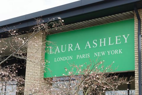 Магазин на Лора Ашли