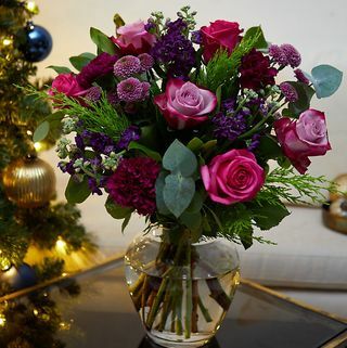 Коледни бижута Букет с цветя (Доставка от 17 ноември 2021 г.)