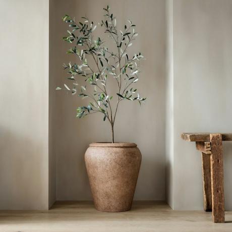 Изкуствено маслиново дърво в саксия