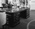 Шестте бюра в овалния кабинет: Използвани от президентите Доналд Тръмп, Барак Обама, Джон Ф. Кенеди и други