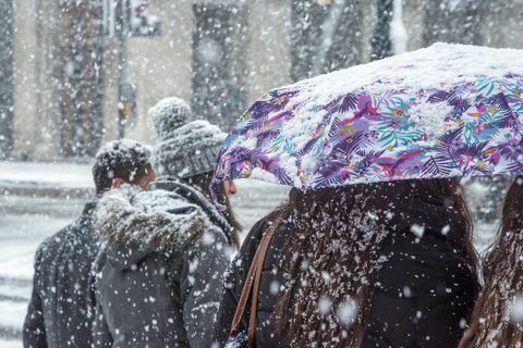 Пикадили по време на снежна буря, Уест Енд, Лондон, Англия, Великобритания, Европа