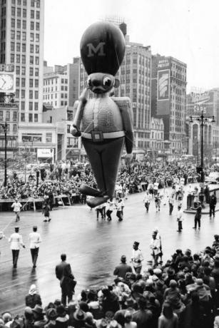 играчка войник балон на 1950 macy парад на благодарността