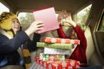 Топ 10 досади на пътуванията на семейни автомобили по Коледа