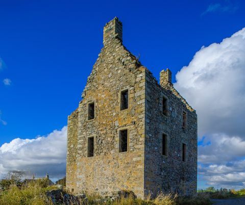 Замък за продажба в Шотландия