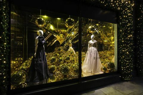 Harrods коледни прозорци 2018