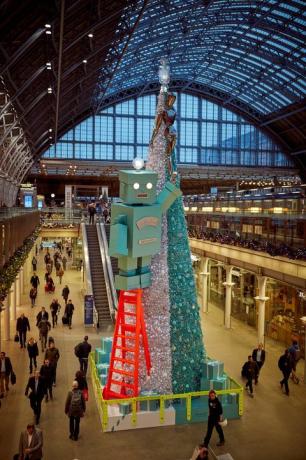 Tiffany & Co. и Coty партньор с международна гара St Pancras, за да разкрият първия си ароматизиран коледно дърво и магазин за аромати