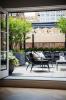 Апартаментът на Ан Хатауей в Ню Йорк е на пазара за 3.495 милиона долара