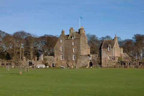 Замъкът на Ърлсхол - Сейнт Андрюс - отвън - Шотландия - Савилс