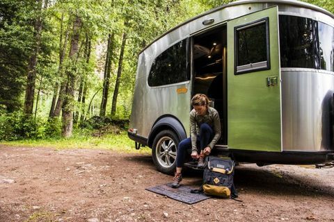 мини ремарке airstream basecamp