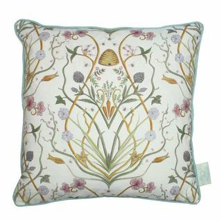 Възглавница Chateau от Angel Strawbridge Floral Scatter Cushion