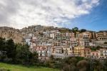 Камарата, Сицилия предлага безплатни жилища на нови жители