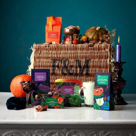Злата плетена кошница за Хелоуин