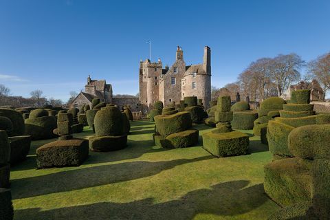 замък Earlshall за продажба в Шотландия