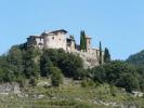 Airbnb предлага средновековен замък от 10 век с параклис в Каталония, Испания