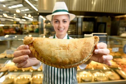 Коледна вечеря на Morrisons Pasty