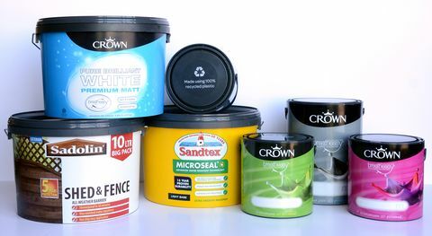 Crown Paints рециклирани контейнери