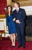 Сега можете да вземете синята годежна рокля на Кейт Мидълтън за по-малко