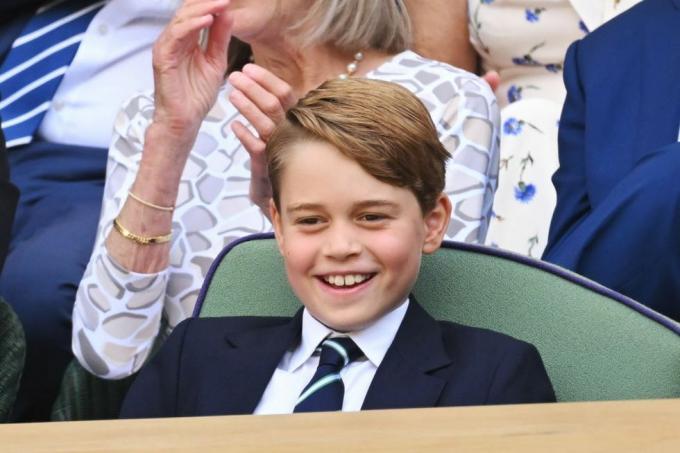 Лондон, Англия 10 юли принц Джордж от Кеймбридж присъства на финала на Уимбълдън мъже на сингъл на цяла Англия клуб за тенис на трева и крокет на 10 юли 2022 г. в Лондон, Англия снимка от karwai tangwireimage