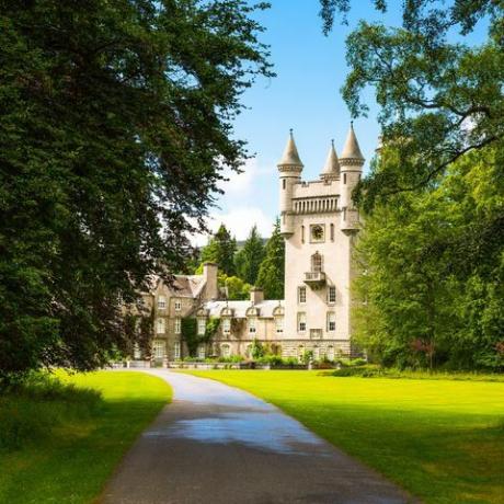 Абърдийншър, Шотландия, замъкът Балморал, лятна резиденция на британското кралско семейство