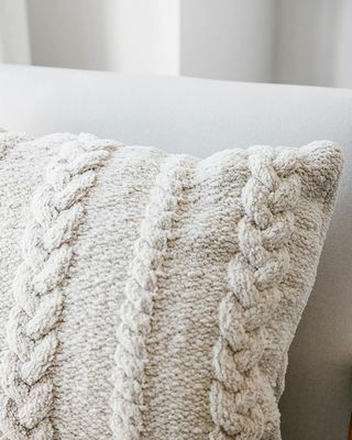 Плетена възглавница