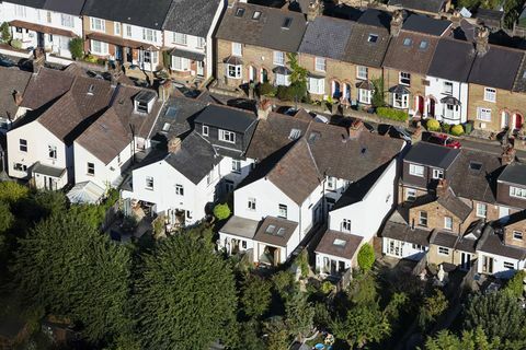 Изглед от въздуха на къщи в Северен Лондон