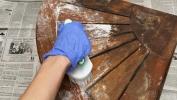 Как да почистите мебели от тиково дърво